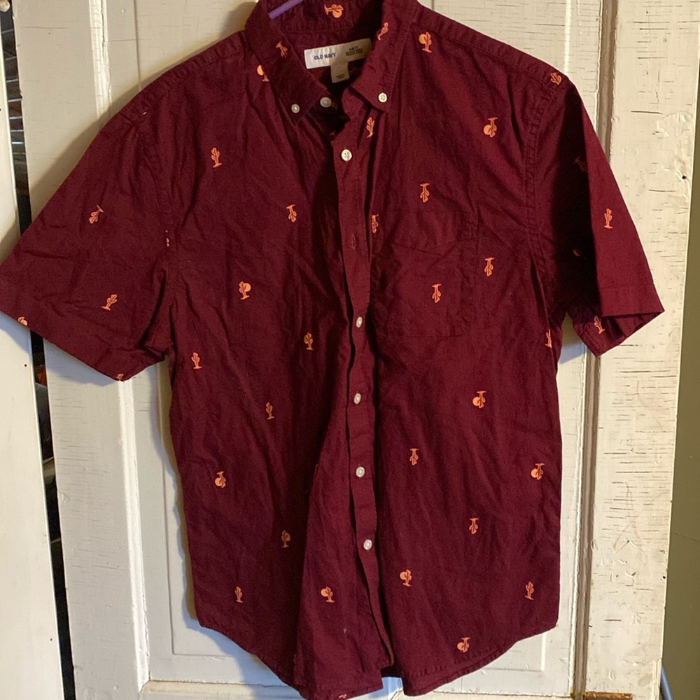2/$10! OLD NAVY. Men’s shirt.
